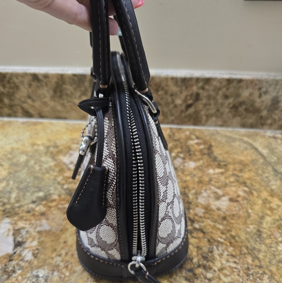 Coach Black and White Women's Handbag - Picture 4 of 6